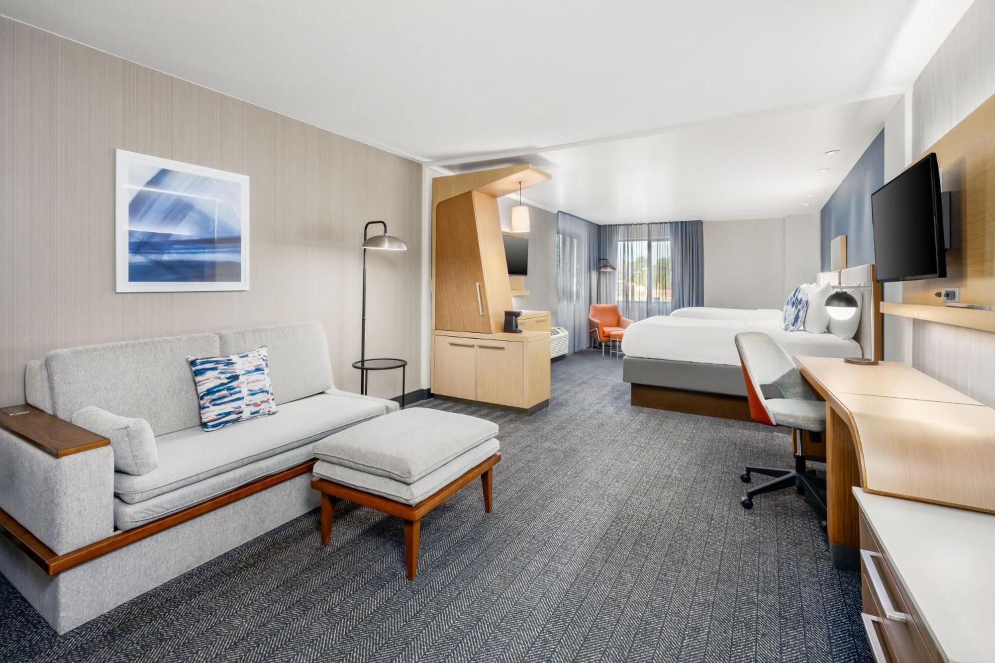 Courtyard By Marriott Columbus 피닉스시티 외부 사진