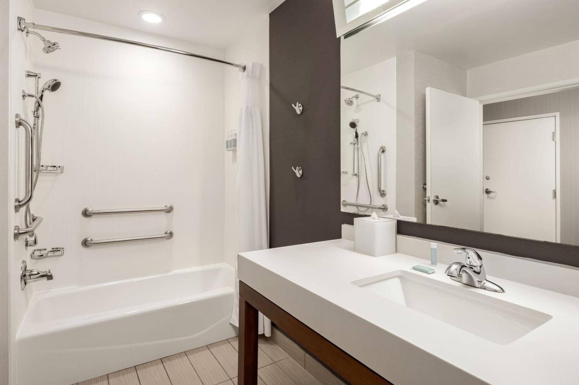 Courtyard By Marriott Columbus 피닉스시티 외부 사진