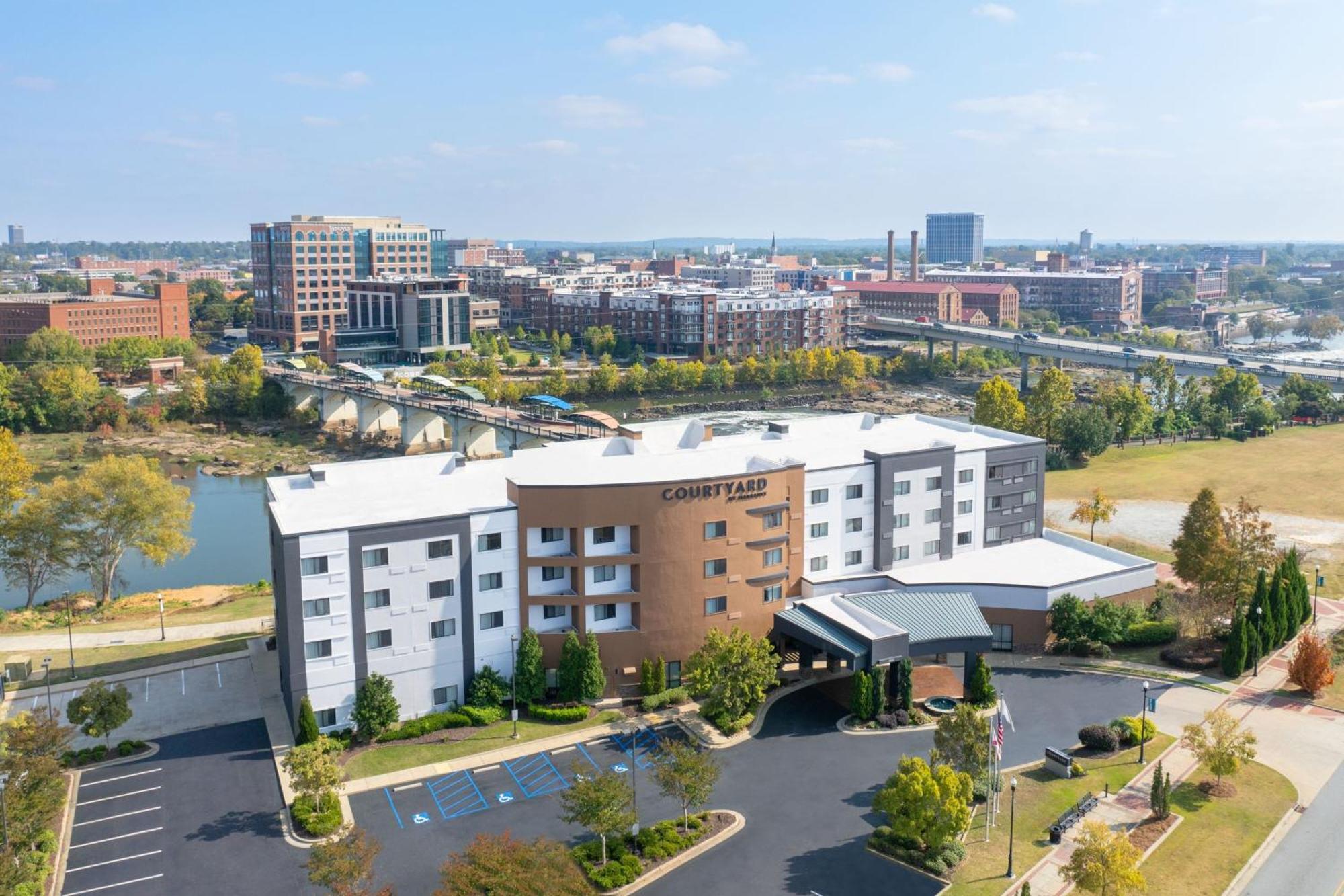 Courtyard By Marriott Columbus 피닉스시티 외부 사진