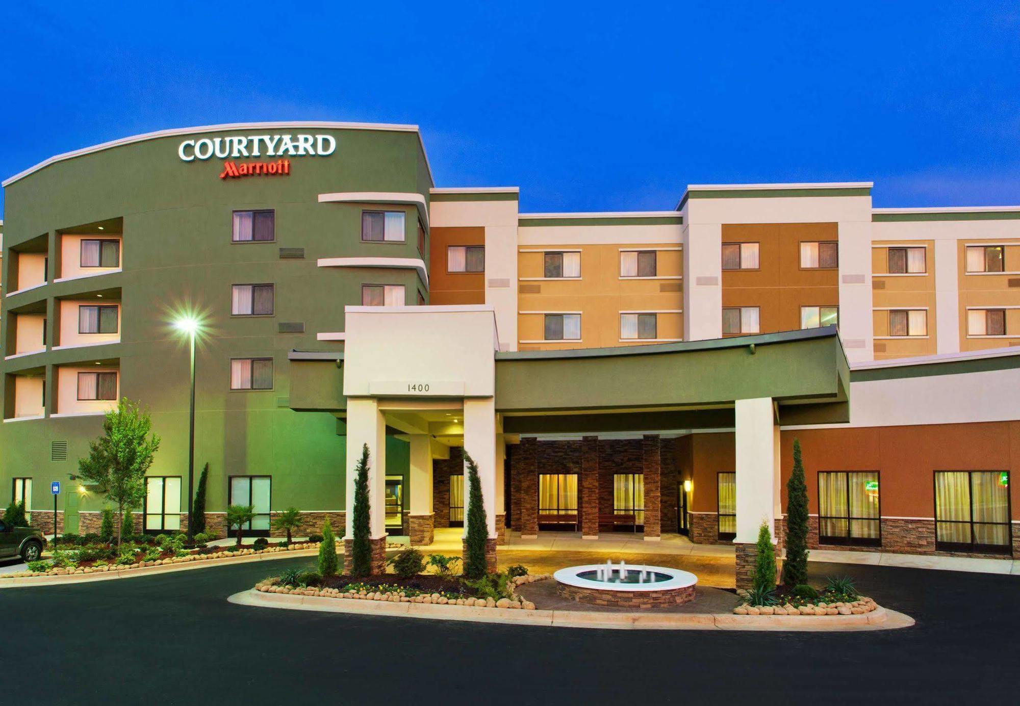 Courtyard By Marriott Columbus 피닉스시티 외부 사진