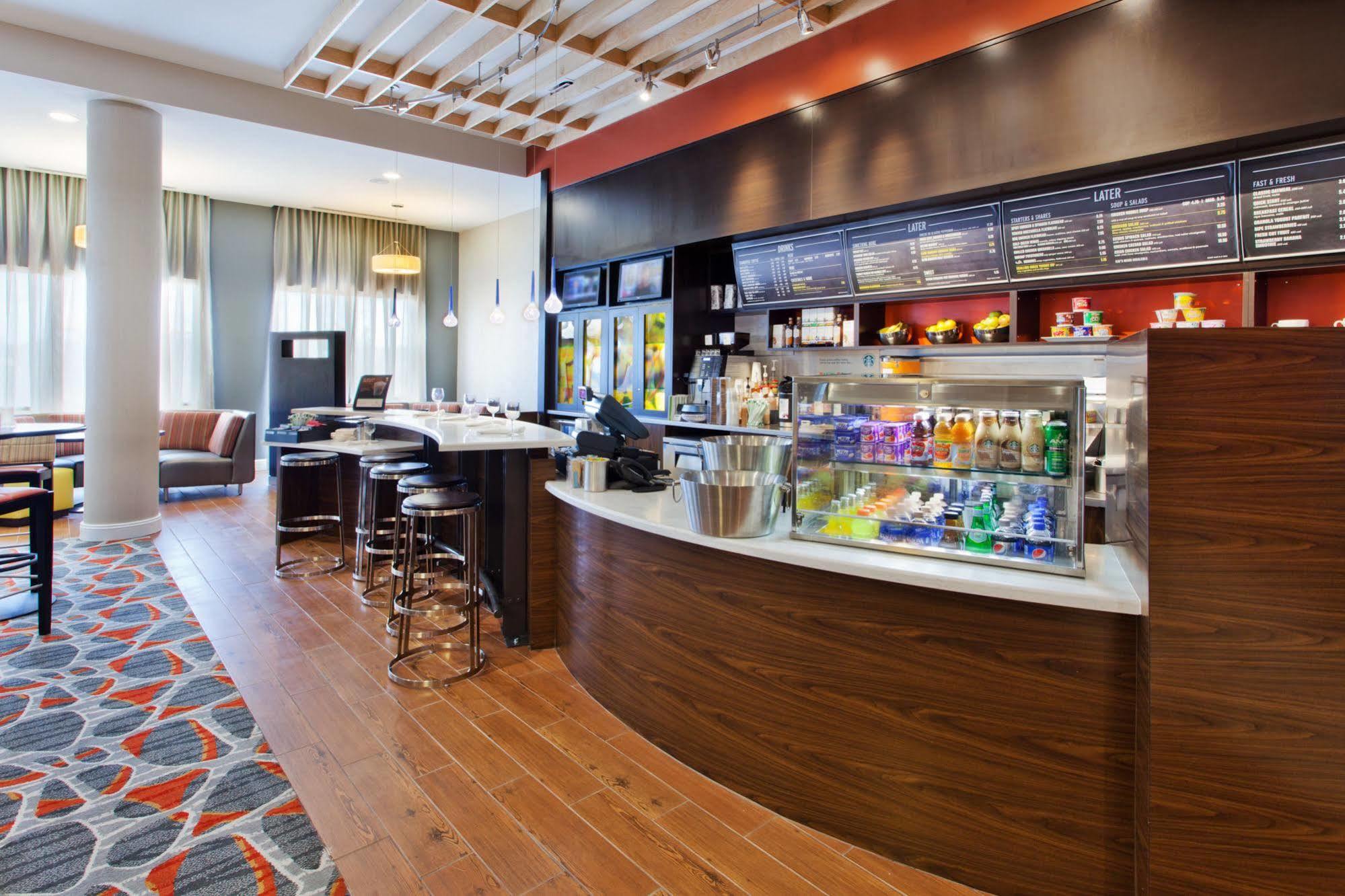 Courtyard By Marriott Columbus 피닉스시티 외부 사진
